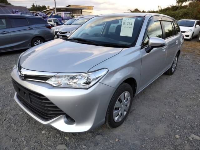 1764 TOYOTA COROLLA FIELDER NZE164G 2016 г. (LUM Tokyo Nyusatsu)